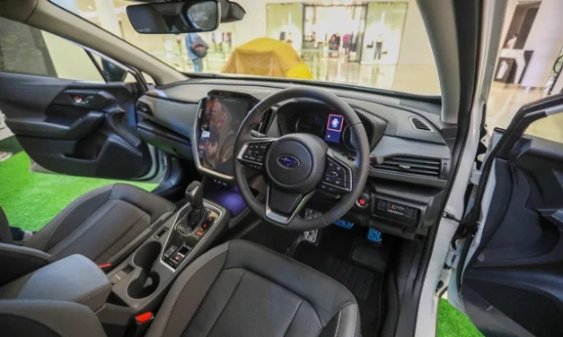 Subaru Pilih Jalan Berbeda: Utamakan Manusia, Bukan Teknologi Instan
