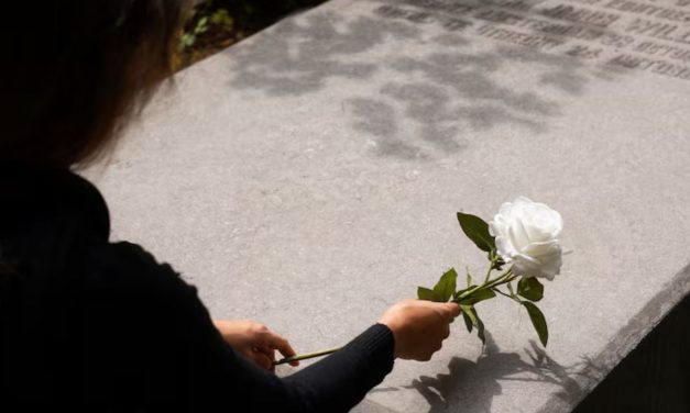 Sering Dianggap Sepele, Dukungan Emosional Ini Justru Paling Dibutuhkan Saat Berduka