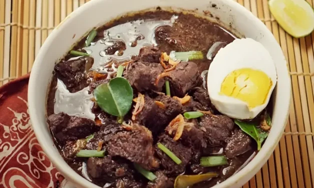 5 Resep Rawon Ayam Bumbu Instan Cepat dan Mudah Dibuat