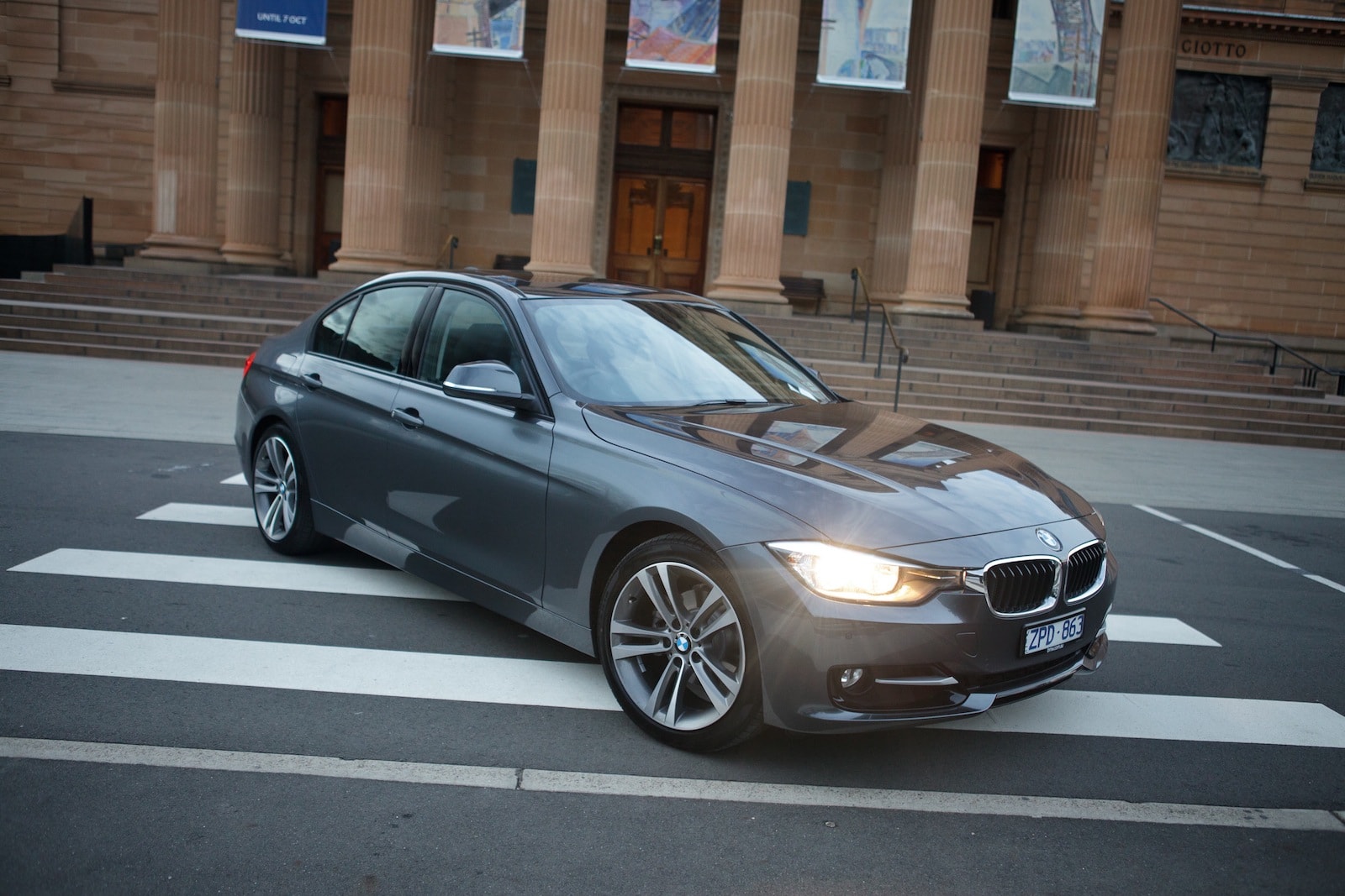 BMW 320i F30