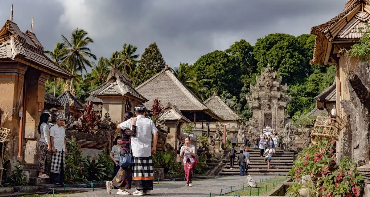 Pariwisata Indonesia Disorot DPR: Promosi Jalan Terus, Infrastruktur Masih Tertatih