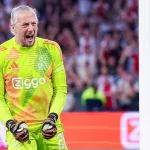 Ajax Guncang Bursa! Kepergian Pasveer Buka Peluang Emas Maarten Paes
