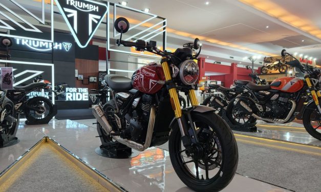 Bikin Geger IIMS 2026, Triumph Luncurkan Speed 400 dan Scrambler 400 X