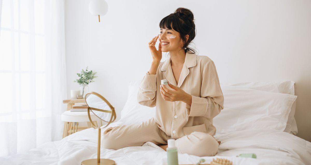 Rahasia Wajah Segar Saat Bangun, Ternyata Dimulai dari 7 Kebiasaan Ini!