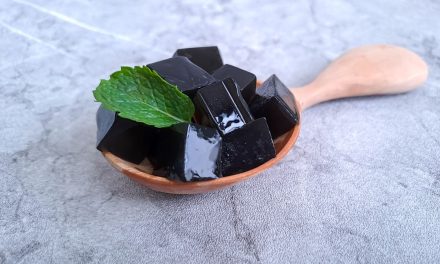 Viral! 5 Ide Es Cincau Hitam Kekinian untuk Takjil yang Lagi Tren