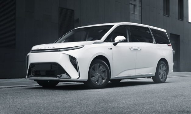 Fakta Mengejutkan Mudik 2026: Dari Mobil Listrik hingga Kecelakaan Tol Km 290