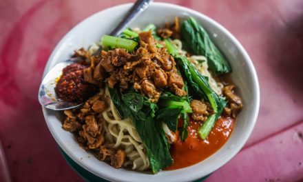 Bukan Asli Indonesia? Ini Kisah Asal-usul Mie Ayam yang Jarang Diketahui