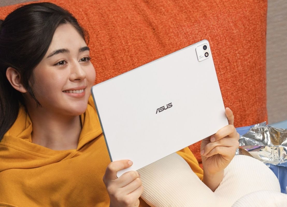 Asus Pad resmi dengan layar tandem OLED 12,2 inci 144Hz dan baterai 9.000 mAh yang diperkenalkan di Computex 2026.