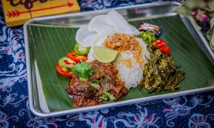 Rendang Republic Chicago Raih Banyak Penghargaan
