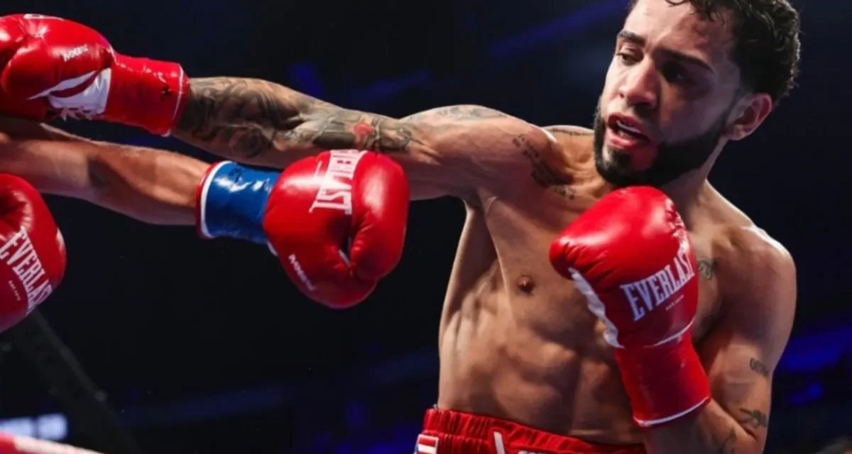 Oscar Collazo Hancurkan Neider Valdez Lewat KO Ronde Kedua