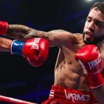 Oscar Collazo Hancurkan Neider Valdez Lewat KO Ronde Kedua