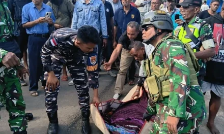 Tiga Tewas dan 20 Rumah Terbakar Akibat Bentrok Warga di Flores Timur