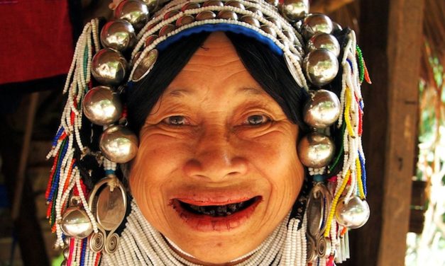 Tradisi Menghitamkan Gigi yang Pernah Jadi Lambang Kecantikan