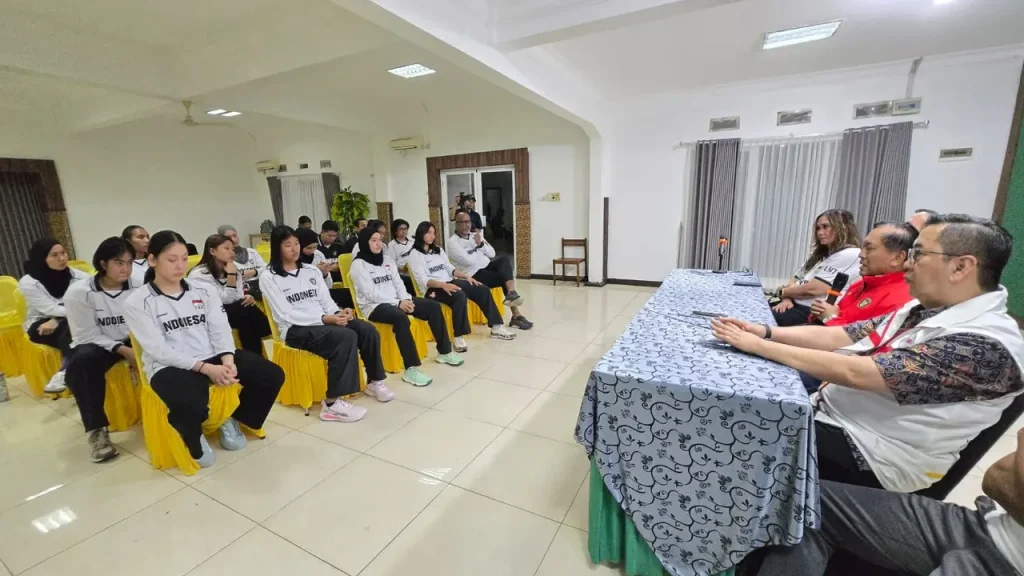 Timnas Voli Putri Indonesia bersiap menghadapi AVC Continental 2026 di China dengan semangat kemerdekaan.