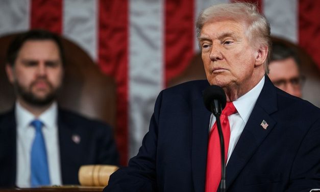 Trump Tahan Serangan AS ke Houthi, Ketegangan Laut Merah Tetap Tinggi