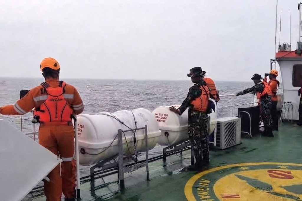 SAR mencari jurnalis hilang