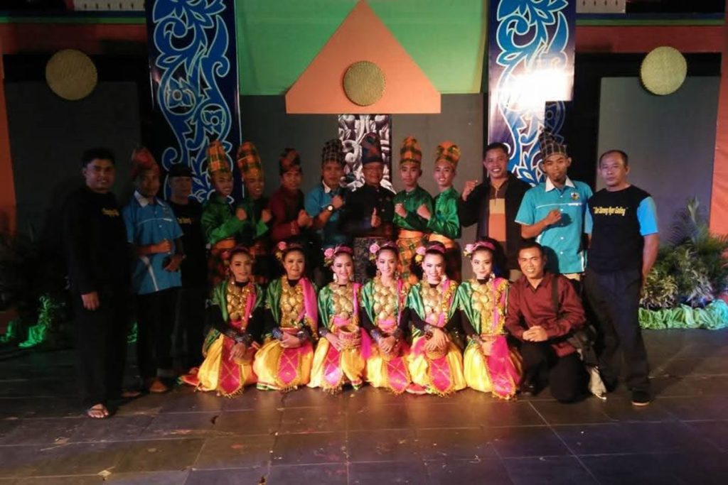 Hasanuddin pelestari budaya dan penata tari Sumbawa NTB